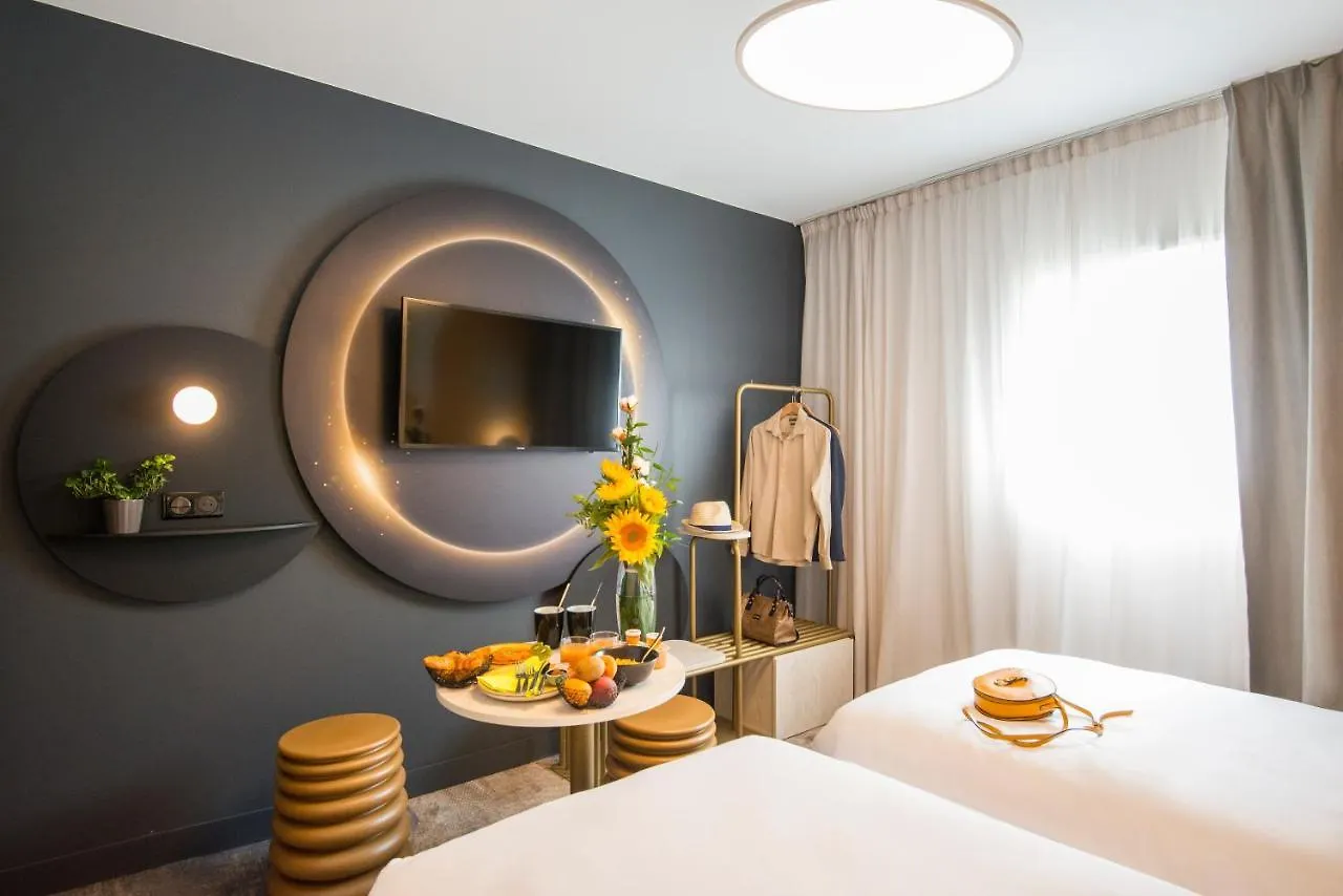 Ibis Styles Pertuis Portes Du Luberon Frankrijk