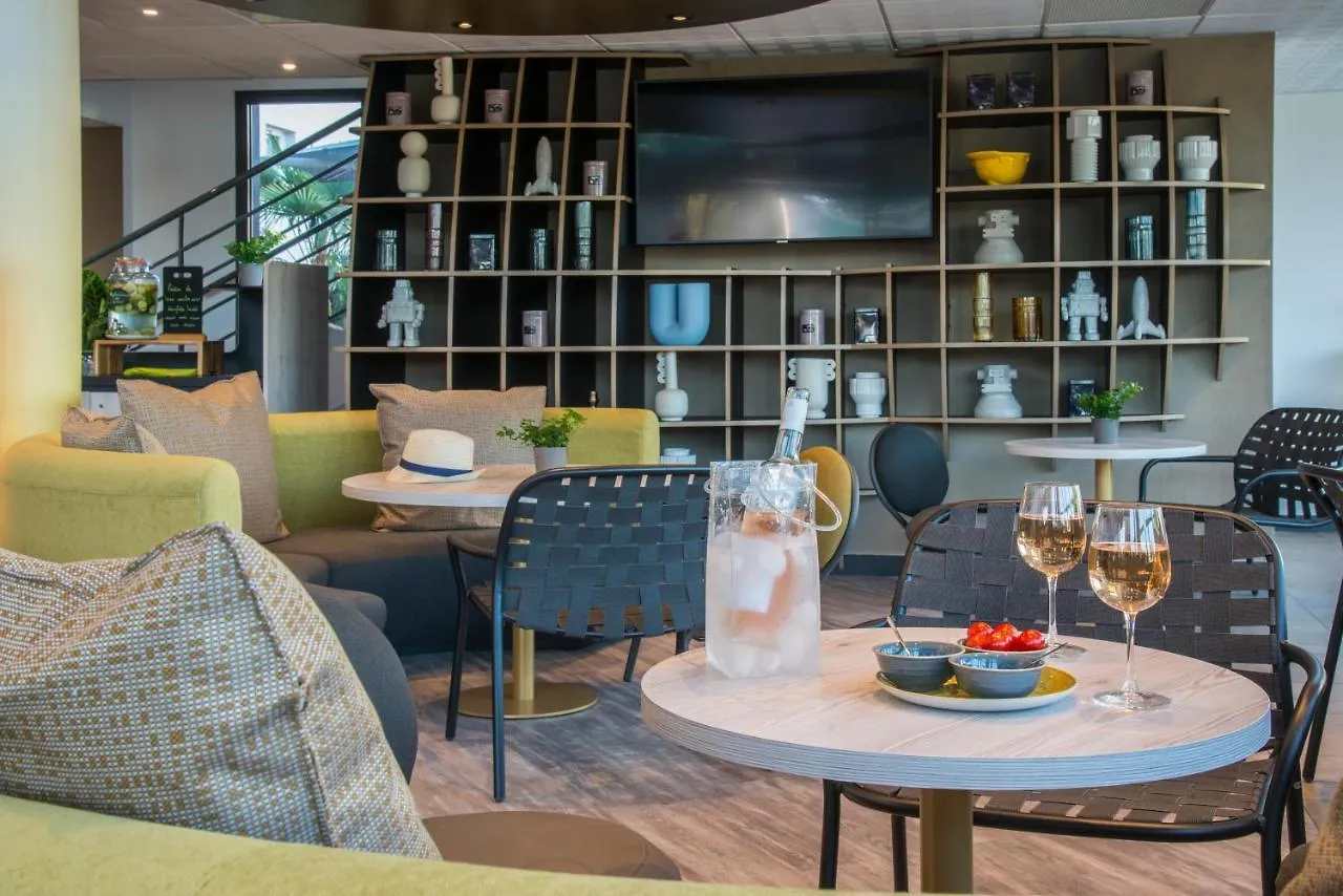 Hotel Ibis Styles Pertuis Portes Du Luberon