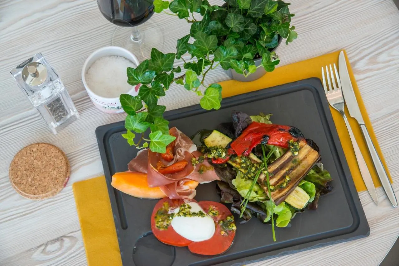 *** Hotel Ibis Styles Pertuis Portes Du Luberon Frankrijk