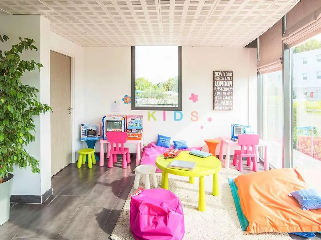 Ibis Styles Pertuis Portes Du Luberon