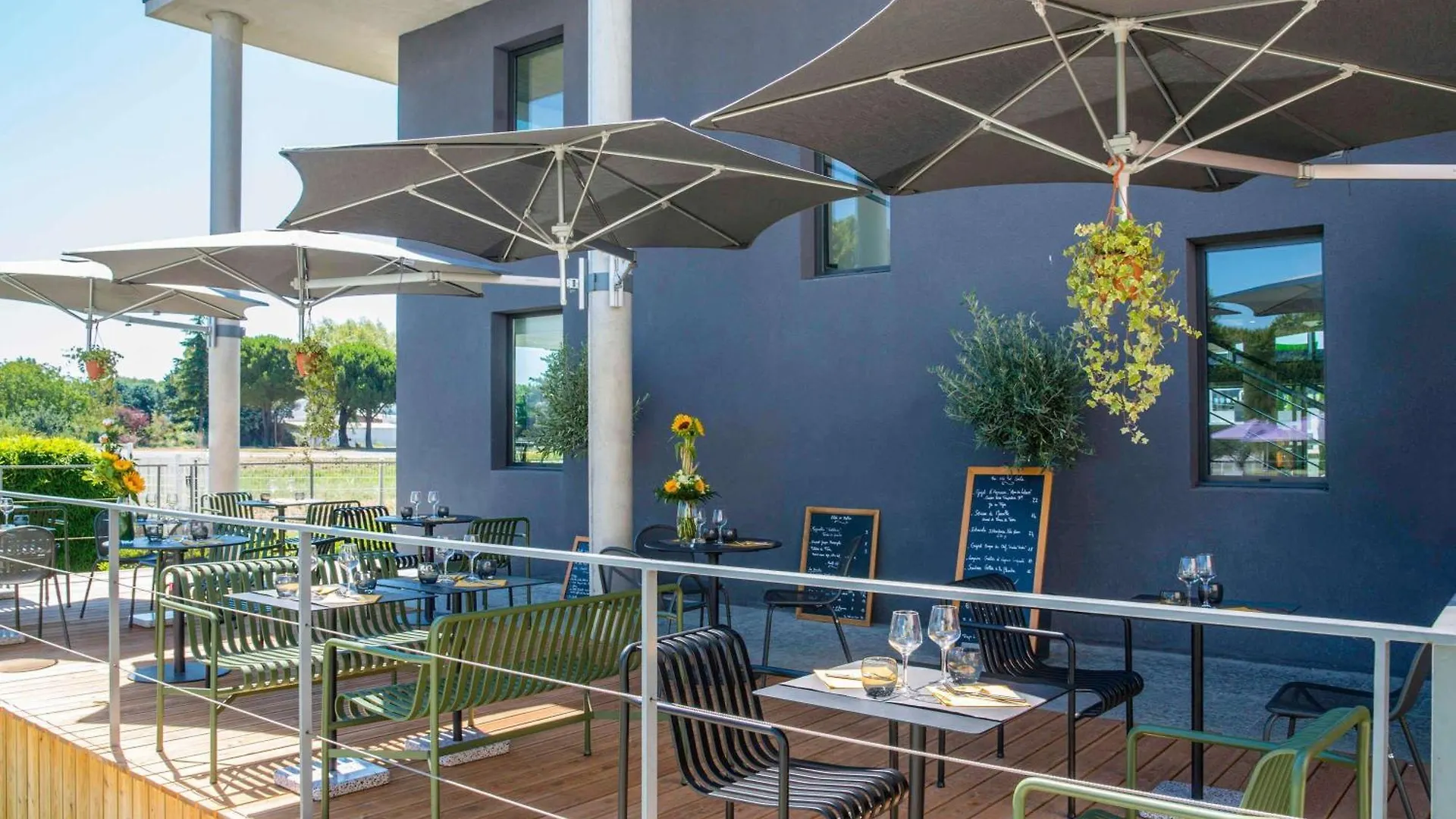 Hotel Ibis Styles Pertuis Portes Du Luberon