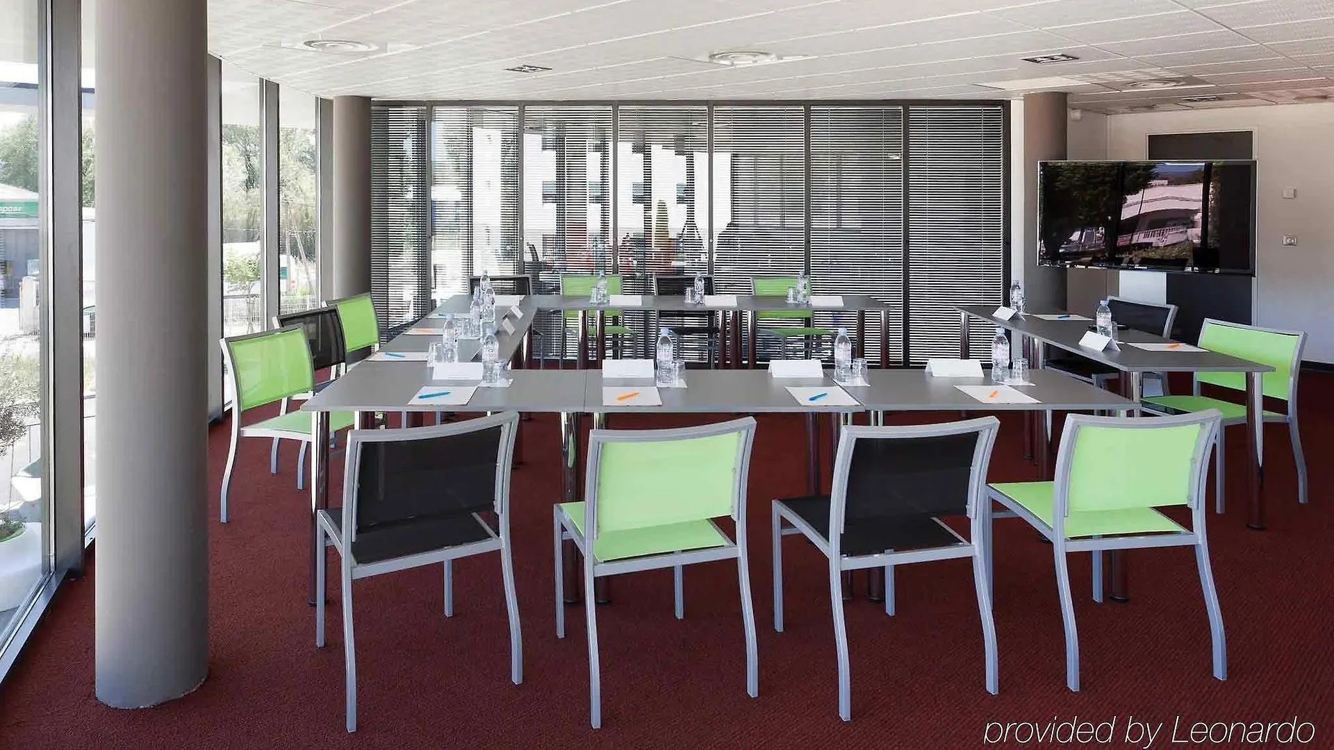 Ibis Styles Pertuis Portes Du Luberon Hotel